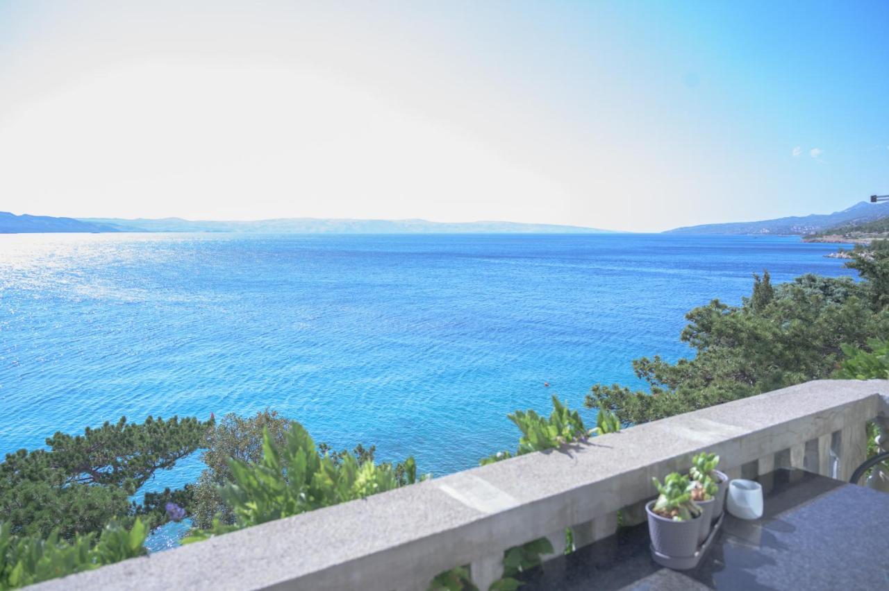 Beachfront Apartments Carlo Karlobag Esterno foto