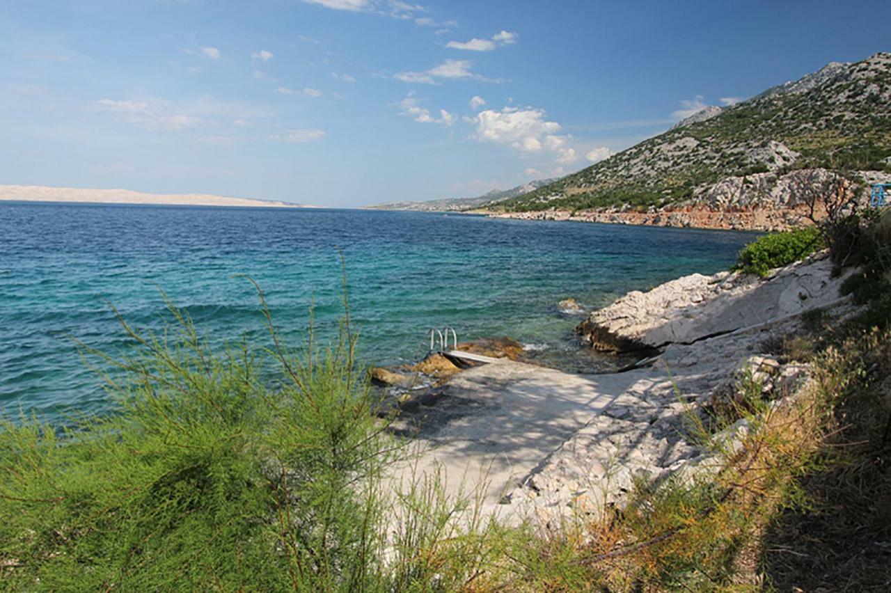 Beachfront Apartments Carlo Karlobag Esterno foto