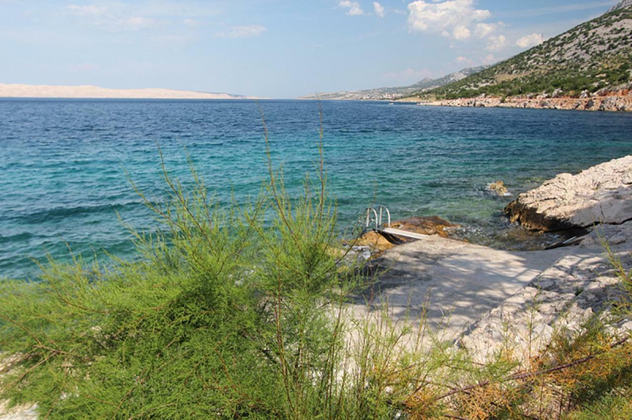 Beachfront Apartments Carlo Karlobag Esterno foto