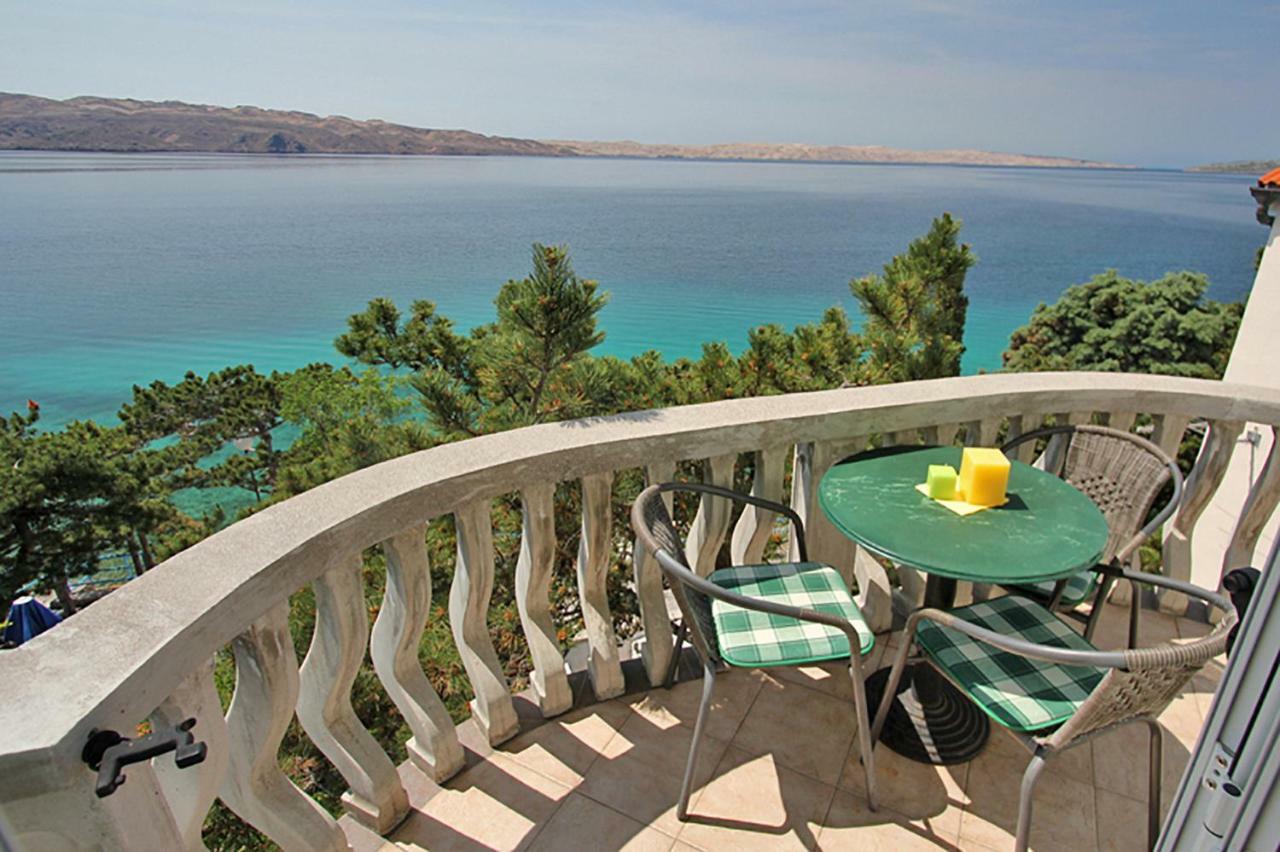 Beachfront Apartments Carlo Karlobag Esterno foto